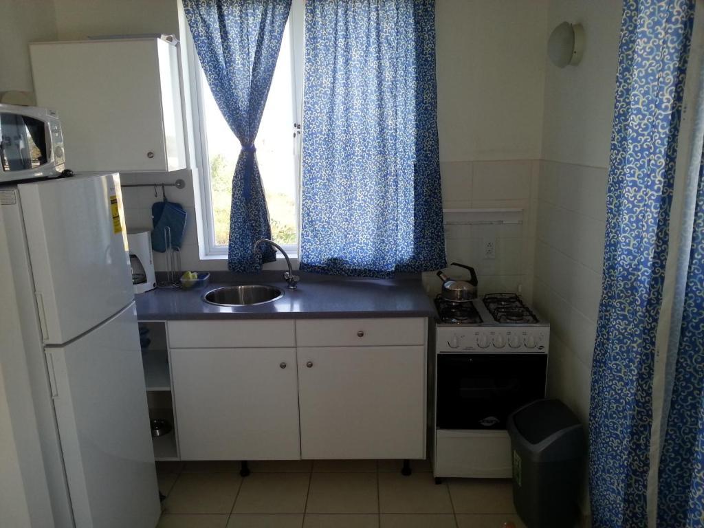 Orange Rembrandt Studio Apartments Willemstad Zimmer foto