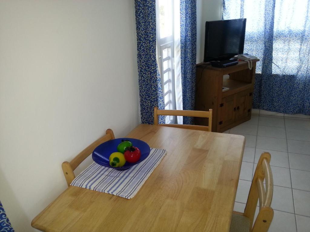 Orange Rembrandt Studio Apartments Willemstad Zimmer foto