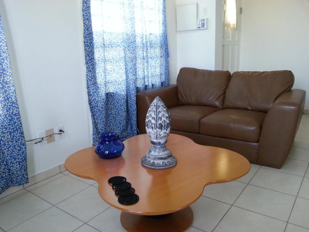 Orange Rembrandt Studio Apartments Willemstad Zimmer foto